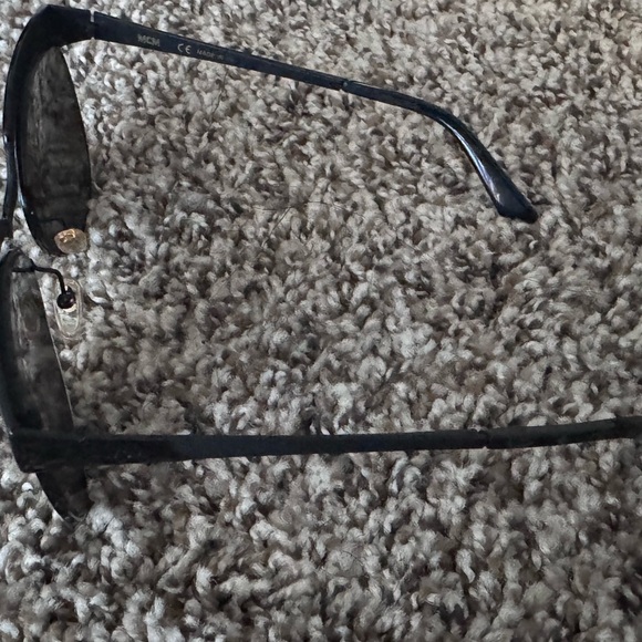 Authentic MCM Mirror Black Sunglasses with Case main image 5